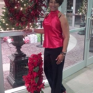 Meet your Posher, Carrie fuller